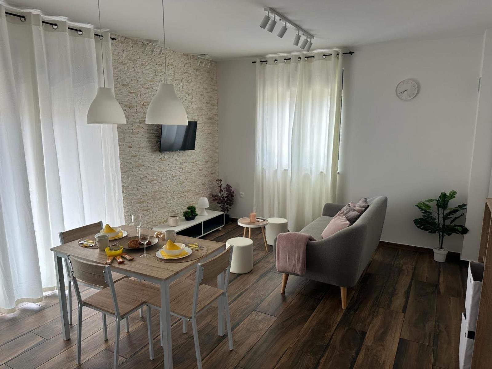 Apartments Harmony Hills PUY 외부 사진